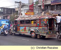 Jeepney, Verkehrsmittel in den Philippinen